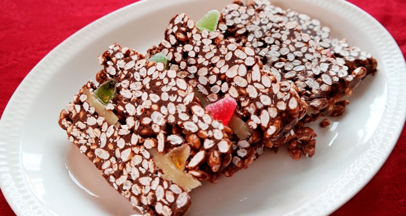 Delfiakake med puffet ris